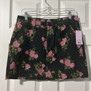 Wild Fable Women's Floral High Rise Corduroy Mini Skirt Black Size 6 NWT